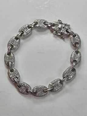 silver tone pave mariner link bracelet 7.5 in elegant gucci style unmarked